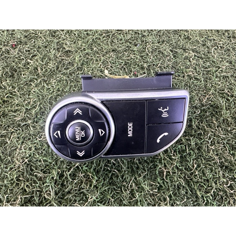 Кнопки керма (электрика / кнопки) LAND ROVER Range Rover L405 2014 5.0 LR116105