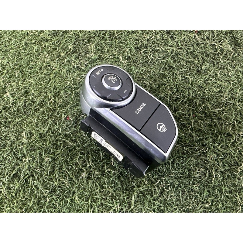 Кнопки руля (электрика / кнопки) LAND ROVER Range Rover L405 2014 5.0 LR037451