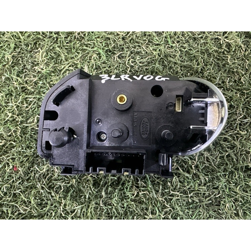 Кнопки руля (электрика / кнопки) LAND ROVER Range Rover L405 2014 5.0 LR037451