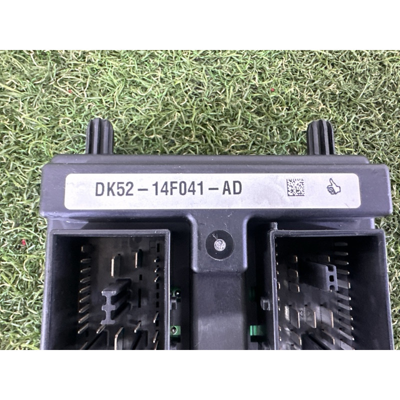 Блок предохранителей (электрика) LAND ROVER Range Rover L405 2014 5.0 LR045951