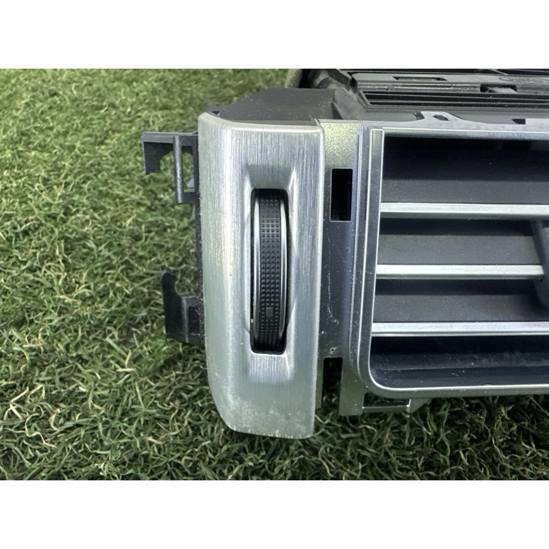 Центральный дефлектор салона (салон) LAND ROVER Range Rover L405 2014 5.0 LR055740