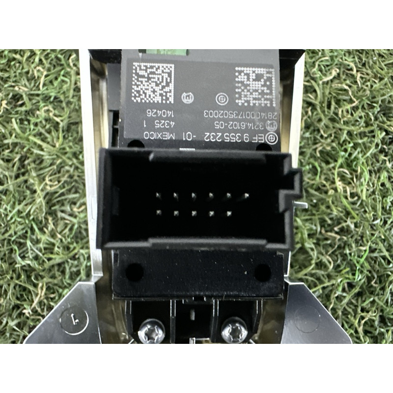 Кнопка стояночного тормоза (электрика / кнопки) BMW X5 F15 2015 3.0 61319877891