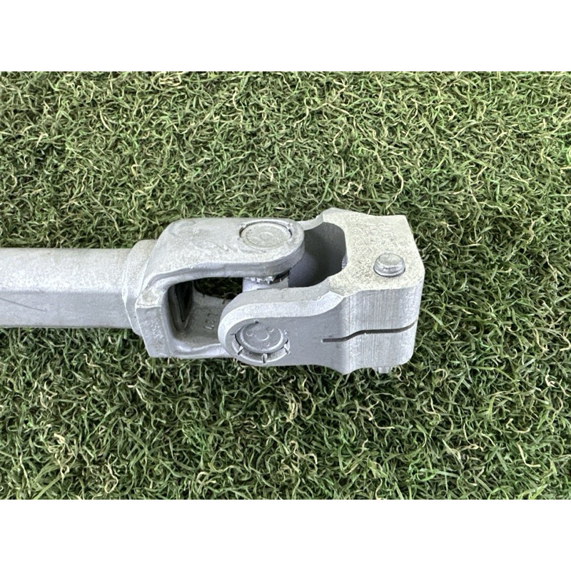 Рульовий карданчик (рульове керування) LAND ROVER Range Rover Velar L560 2018 2.0 LR091076