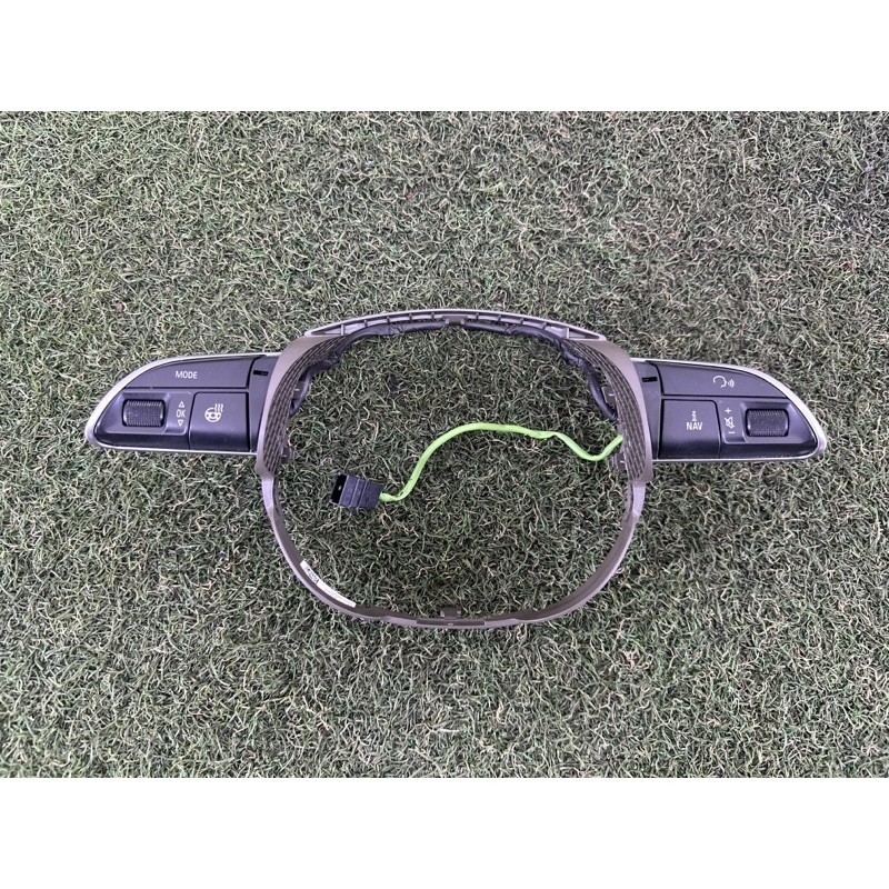 Кнопки руля (электрика / кнопки) AUDI Q7 4L 2015 3.0 CNRB 4L0951523BXHA
