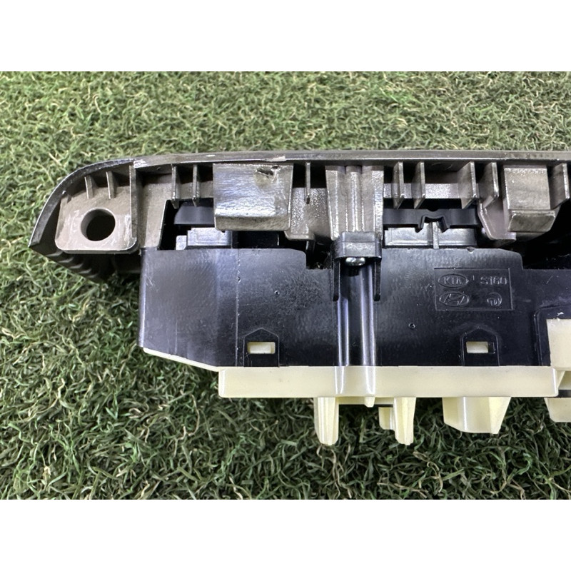 Блок кнопок склопідйомників (електрика / кнопки) KIA Sorento UM 2019 3.3 93570C6BG0KHI