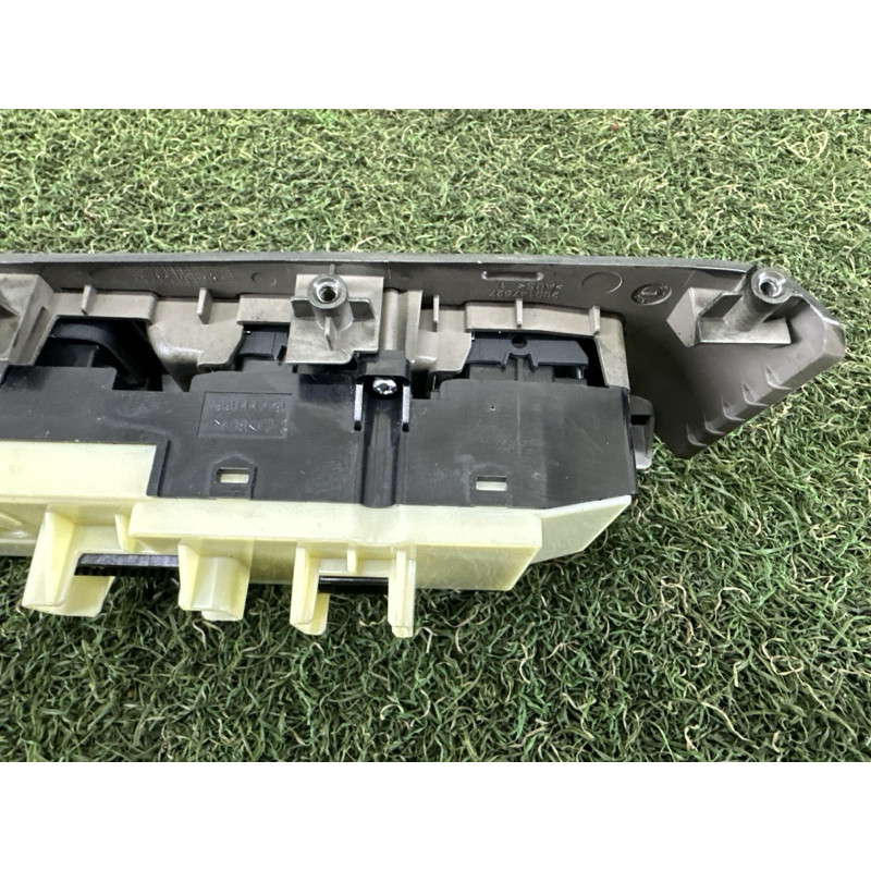 Блок кнопок склопідйомників (електрика / кнопки) KIA Sorento UM 2019 3.3 93570C6BG0KHI
