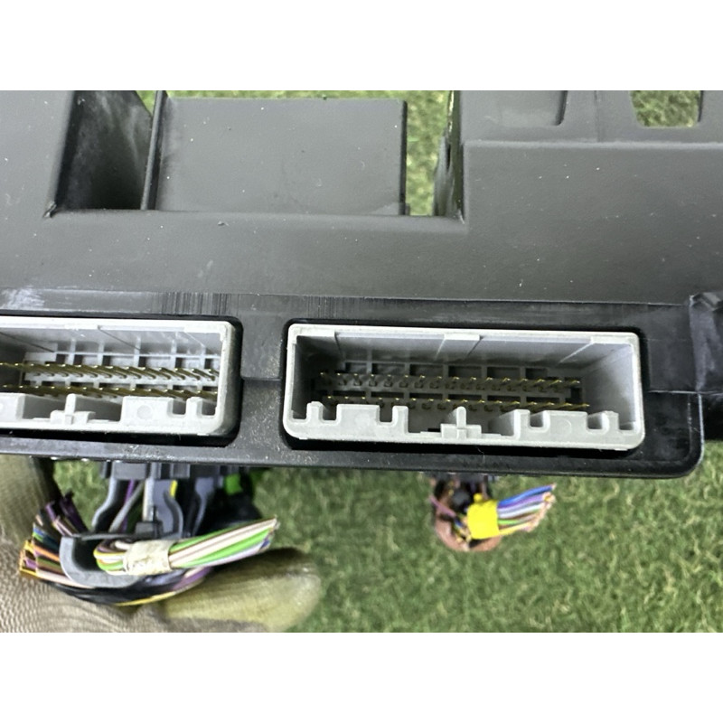 Блок предохранителей (электрика) LAND ROVER Range Rover L405 2014 5.0 LR068358