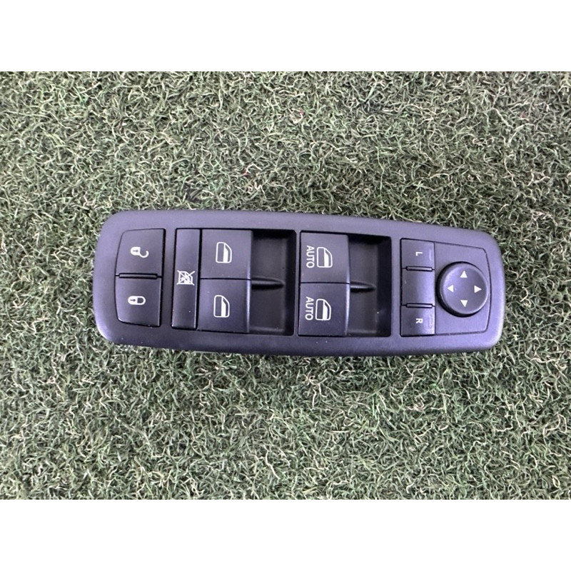 Блок кнопок стеклоподъемников (электрика / кнопки) Jeep Grand Cherokee WK2 2017 3.6 68319802AA