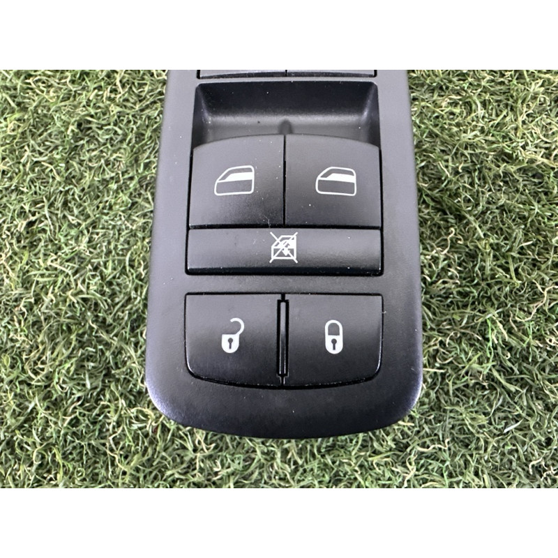 Блок кнопок стеклоподъемников (электрика / кнопки) Jeep Grand Cherokee WK2 2017 3.6 68319802AA