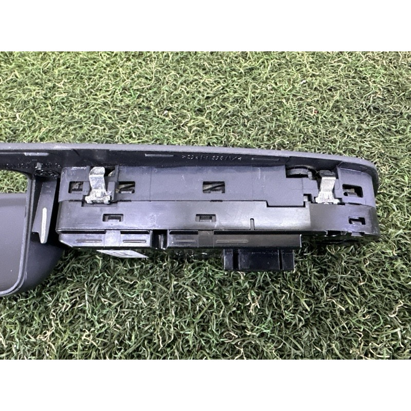 Блок кнопок склопідйомників (електрика / кнопки) BMW X5 E70 2012 4.4 61319218044