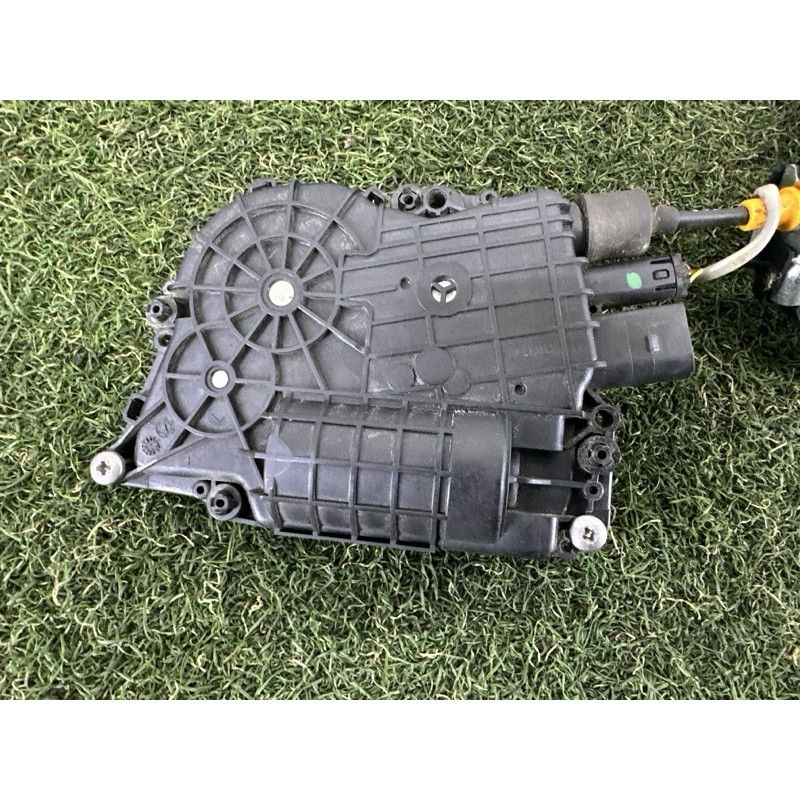 Замок дверей (кузов і елементи) BMW X5 E70 2012 4.4 51225A36E86