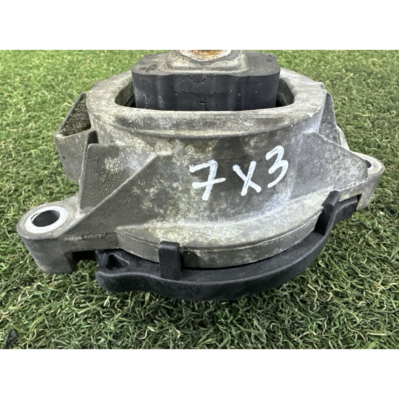 Подушка двигуна (двигун та елементи) BMW X3 F25 2013 2.0 22116856183