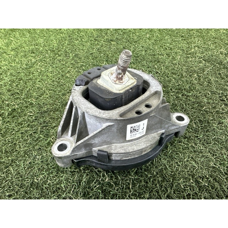Подушка двигуна (двигун та елементи) BMW X3 F25 2013 2.0 22116856184