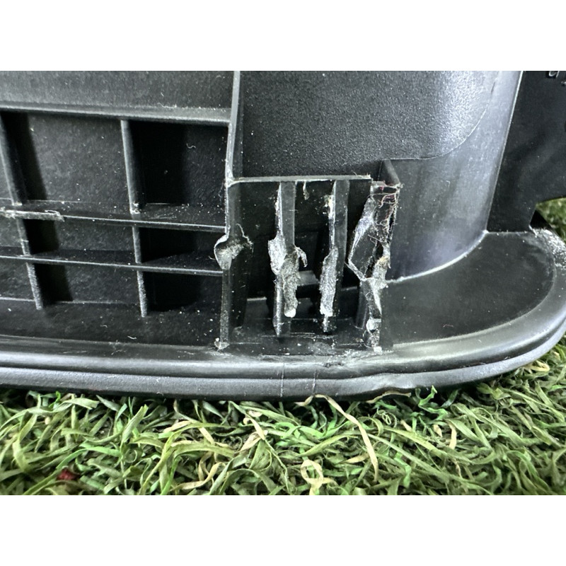 Лючок топливного бака (кузов и элементы) AUDI Q5 8R 2012 3.2 8R0809999B