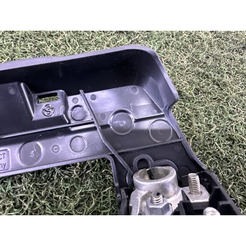 Клемма плюсовая (электрика) AUDI Q5 8R 2012 3.2 8J0915459