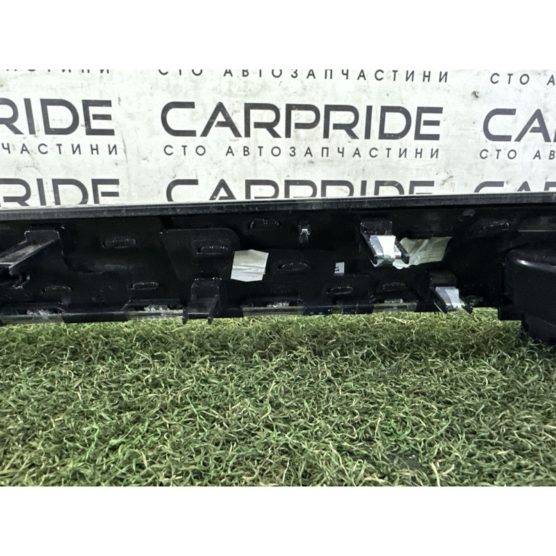 Центральный дефлектор салона (салон) BMW X1 F48 2016 2.0 51459347745