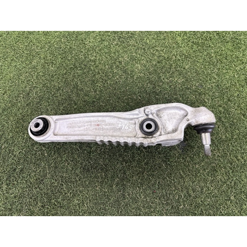 Рычаг підвіски (підвіска) LAND ROVER Range Rover Velar L560 2018 2.0 LR090505