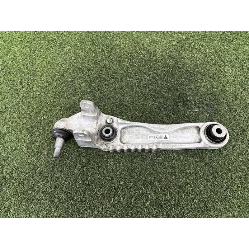 Рычаг підвіски (підвіска) LAND ROVER Range Rover Velar L560 2018 2.0 LR090505