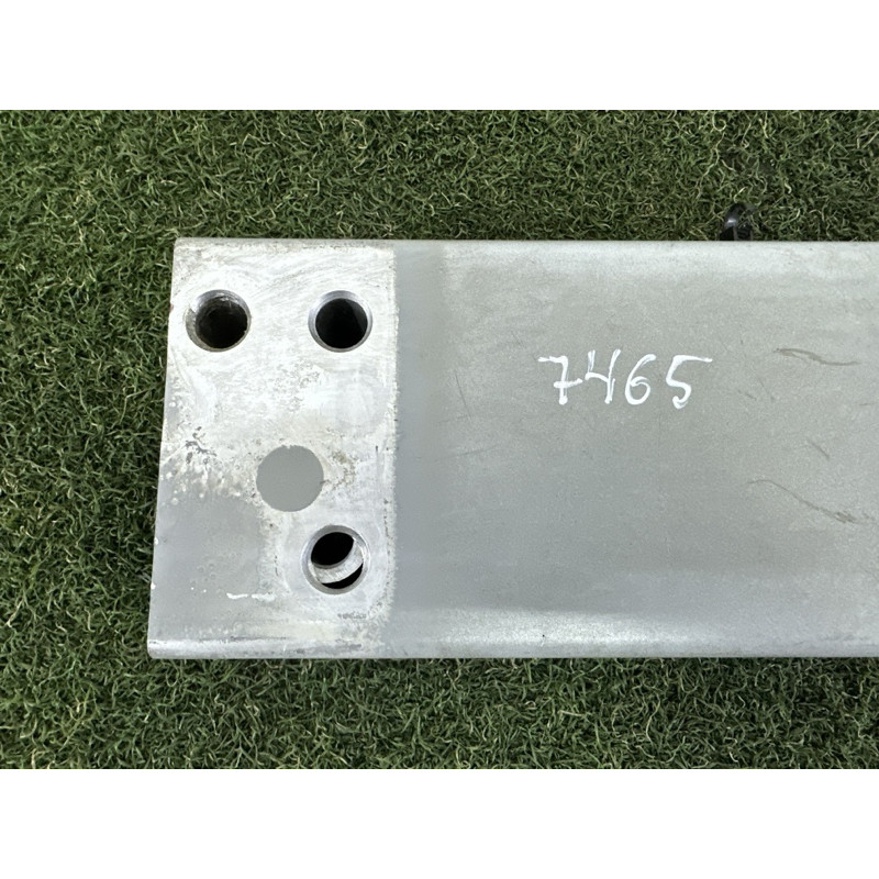 Кронштейн посилювача бампера (скло та дзеркала) LAND ROVER Range Rover Velar L560 2018 2.0 LR091866
