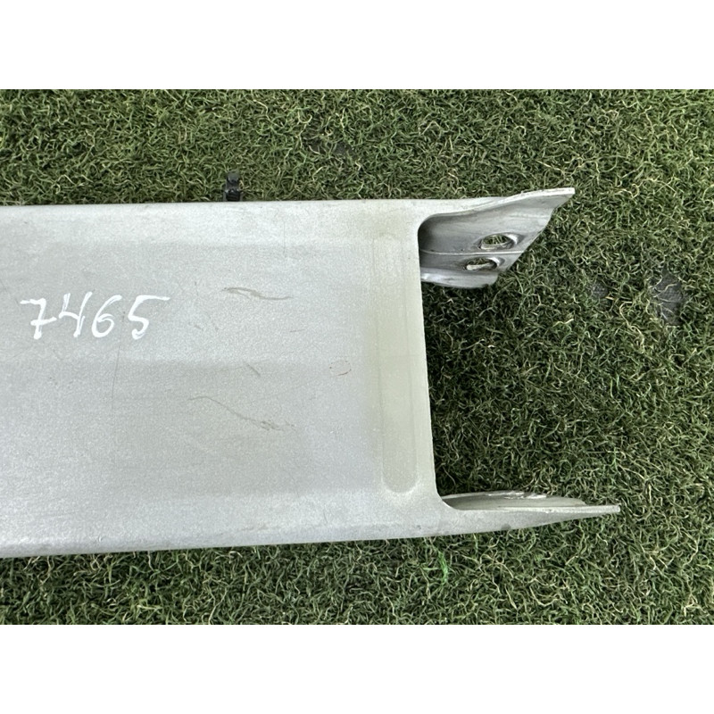 Кронштейн посилювача бампера (скло та дзеркала) LAND ROVER Range Rover Velar L560 2018 2.0 LR091866