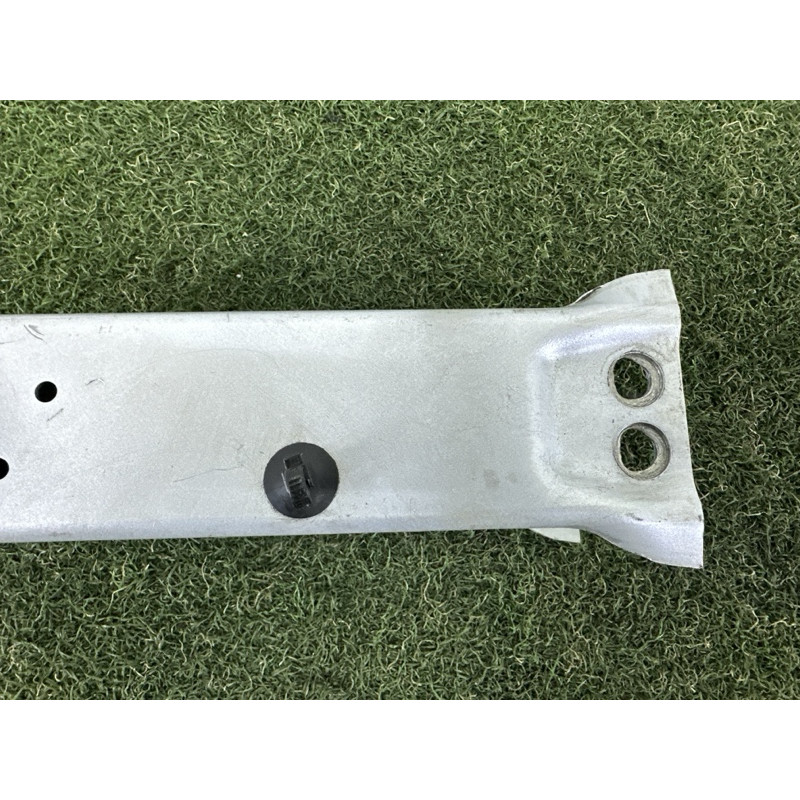 Кронштейн посилювача бампера (скло та дзеркала) LAND ROVER Range Rover Velar L560 2018 2.0 LR091866