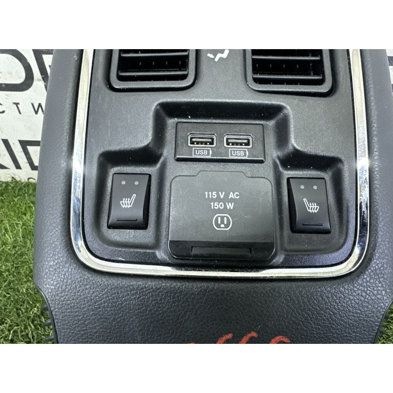 Накладка центральной консоли (салон) Jeep Grand Cherokee WK2 2017 3.6 5PK70DX9AA