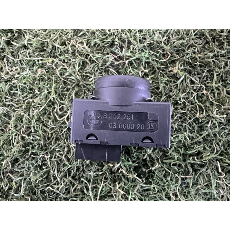 Кнопка регулировки сиденья (электрика / кнопки) BMW X3 F25 2013 2.0 61318352291
