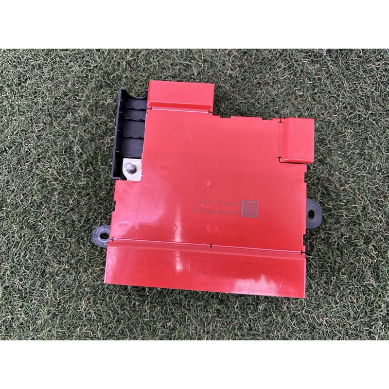 Распределитель тока (электрика) BMW X5 F15 2015 3.0 61146826201
