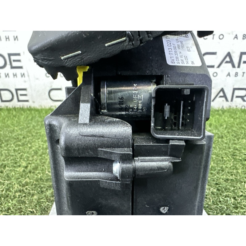 Селектор АКПП (трансмиссия) AUDI A3 8V 2015 1.8 8V1713023D