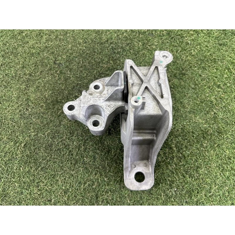 Подушка двигуна (двигун та елементи) FORD ESCAPE MK4 2020 1.5 LX6Z6068J