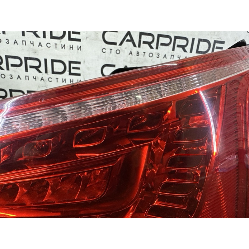 Задний фонарь (оптика) AUDI Q5 8R 2012 3.2 8R0945094B