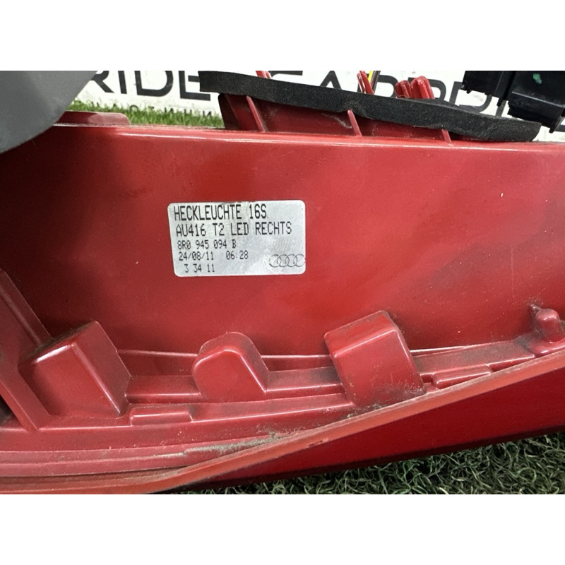 Задний фонарь (оптика) AUDI Q5 8R 2012 3.2 8R0945094B