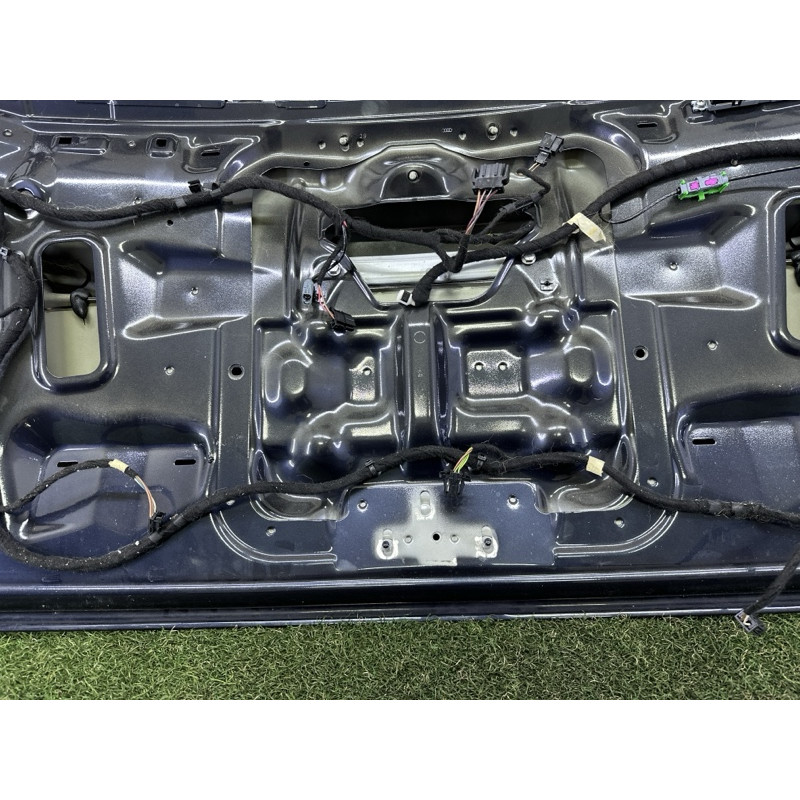 Крышка багажника (кузов и элементы) AUDI Q5 8R 2012 3.2 8R0827023C