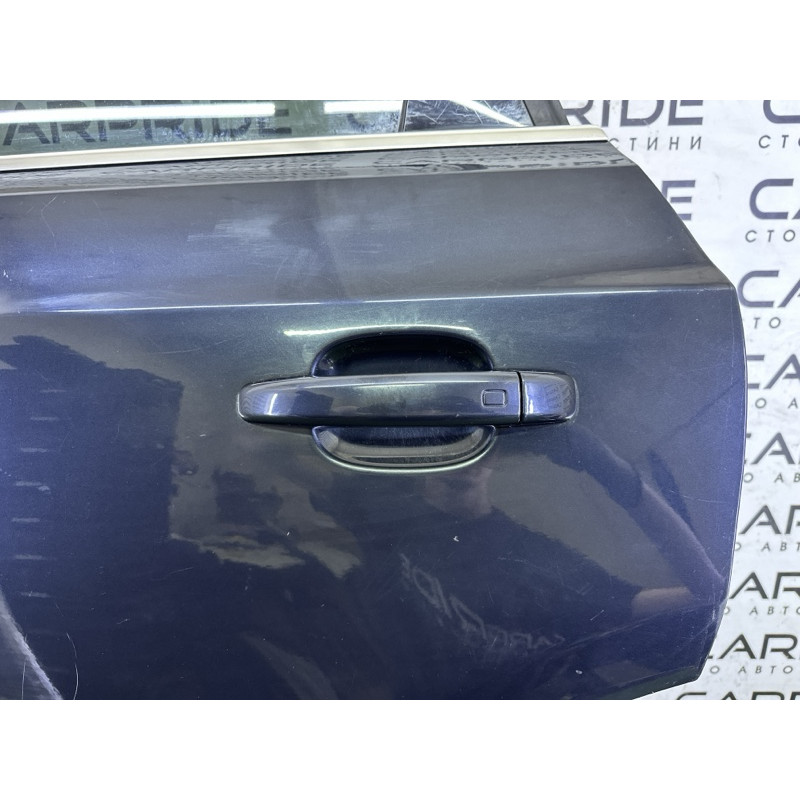 Дверь (наружные элементы кузова) AUDI Q5 8R 2012 3.2 8R0833051B