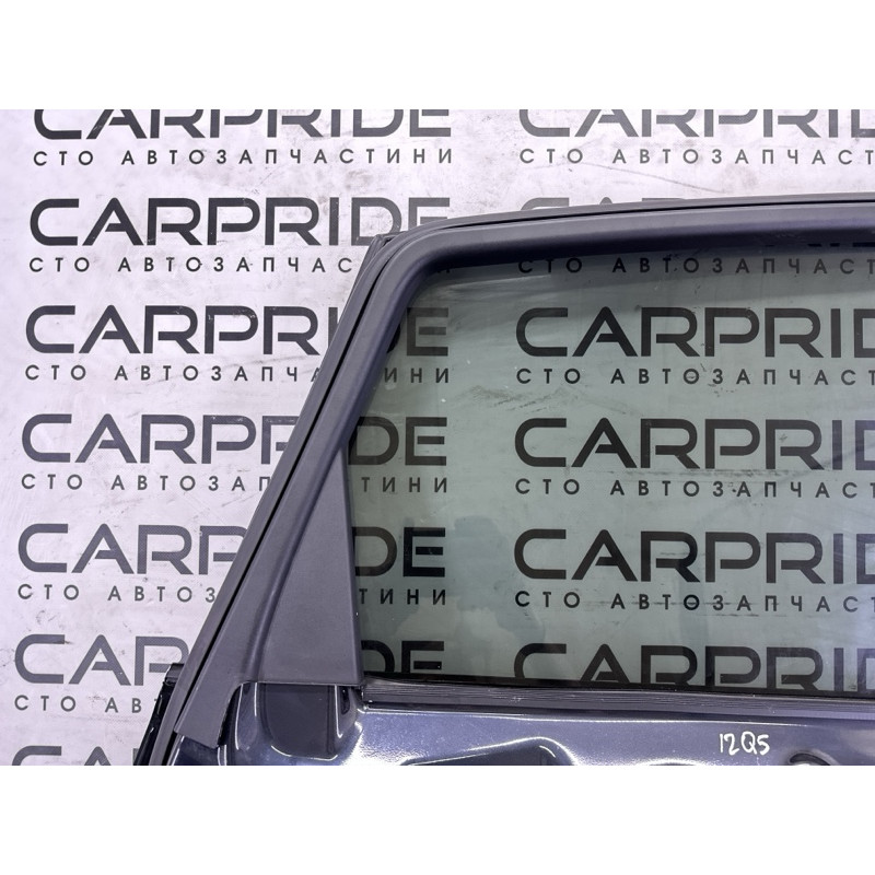 Дверь (наружные элементы кузова) AUDI Q5 8R 2012 3.2 8R0833051B
