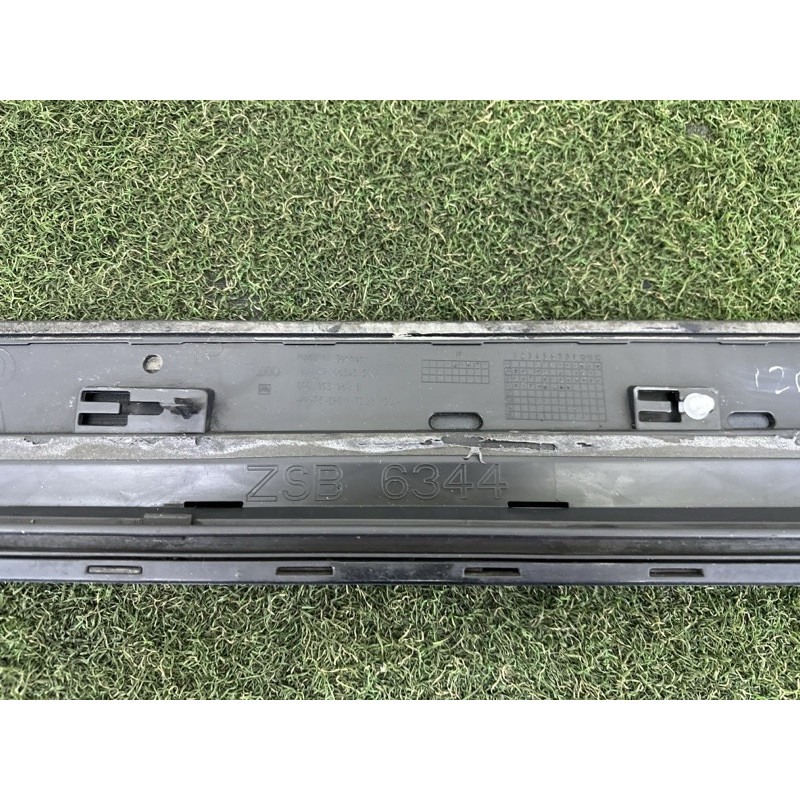 Накладка двері зовнішня (кузов і елементи) AUDI Q5 8R 2012 3.2 8R0853960BGRU