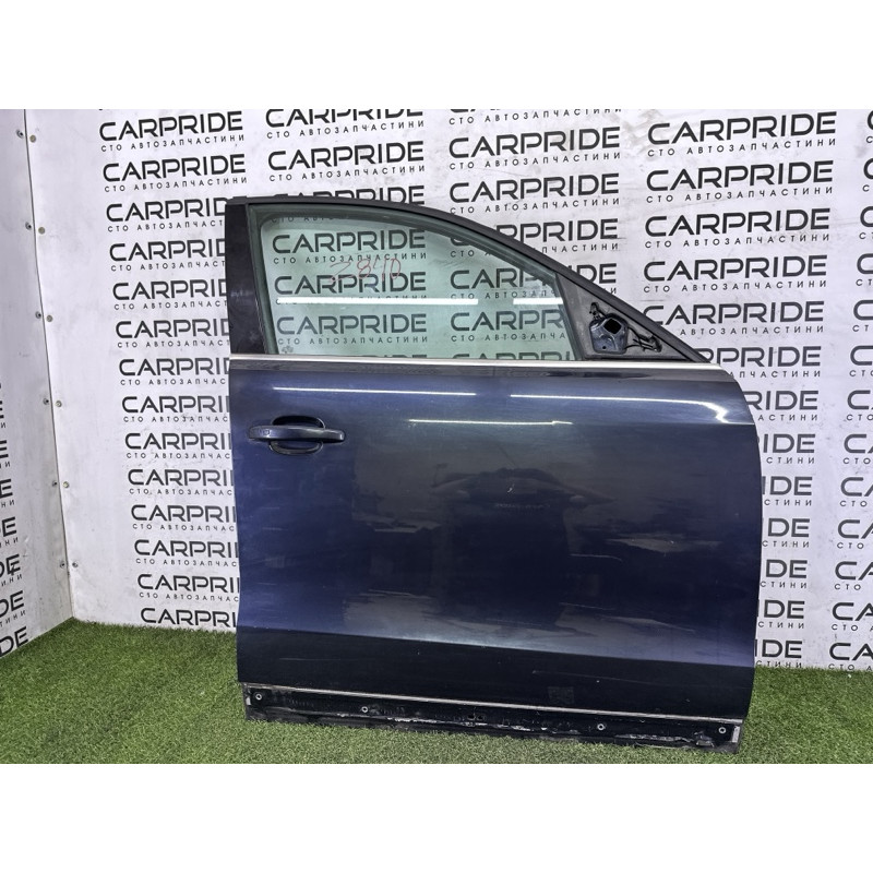 Двері (зовнішні елементи кузова) AUDI Q5 8R 2012 3.2 8R0831052E