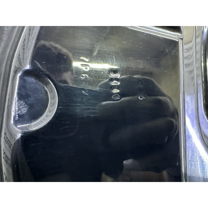 Капот (кузов и элементы) Volkswagen Touareg NF 2012 3.0 7P6823031