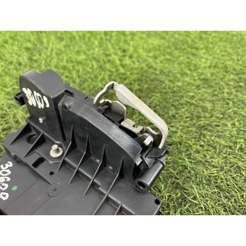Замок дверей (кузов і елементи) Ford Fusion MK5 AE8Z-5421813-F