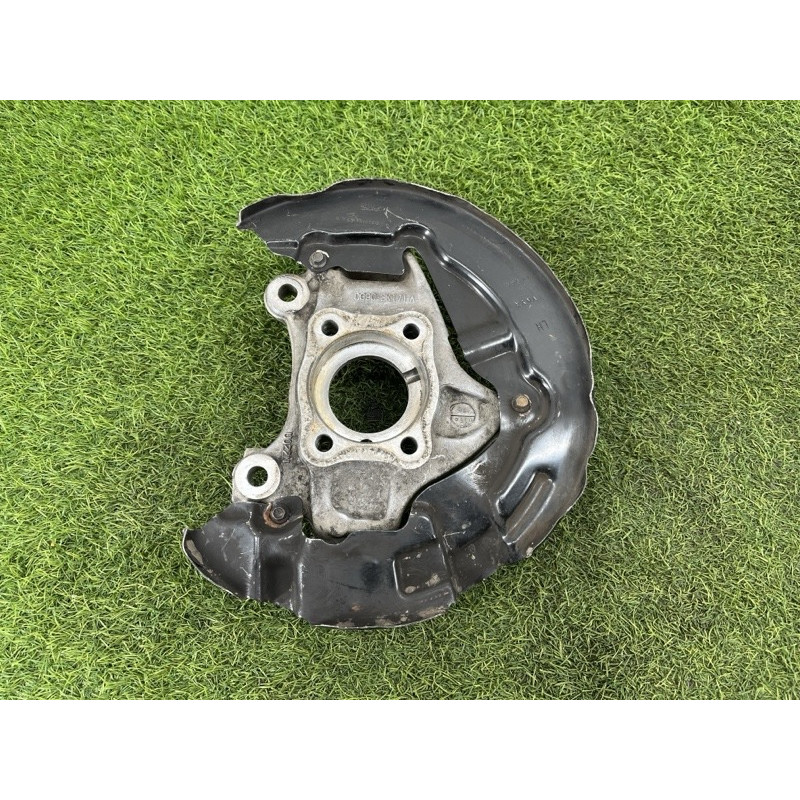 Поворотный кулак (подвеска) Ford Fusion MK5 dg9c3k171a