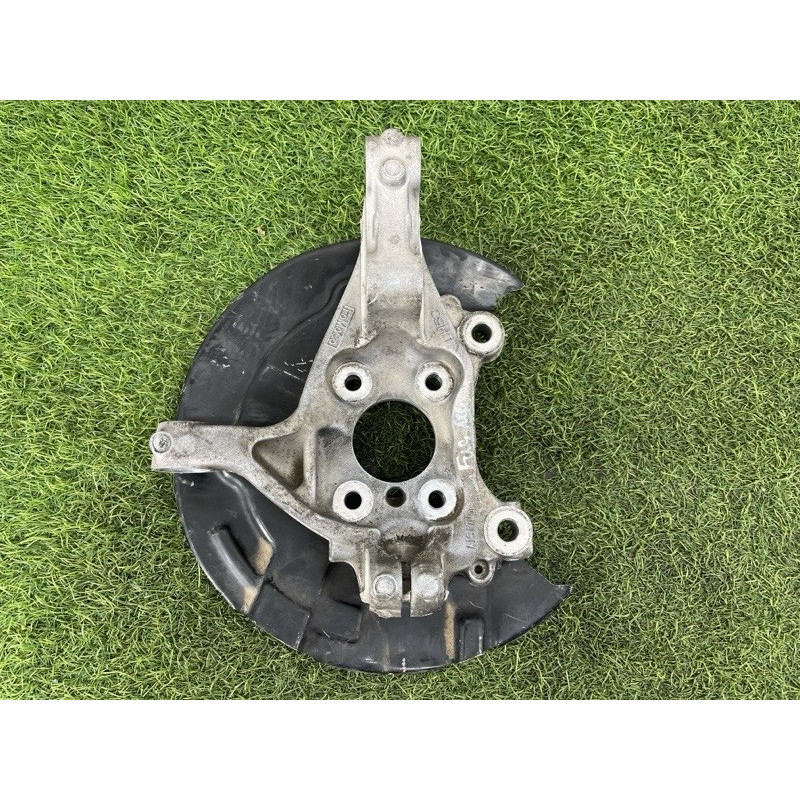 Поворотный кулак (подвеска) Ford Fusion MK5 dg9c3k171a
