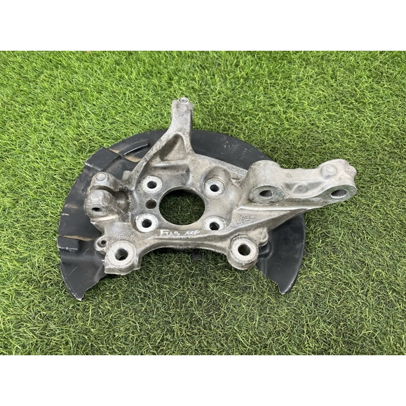 Поворотный кулак (подвеска) Ford Fusion MK5 dg9c3k171a