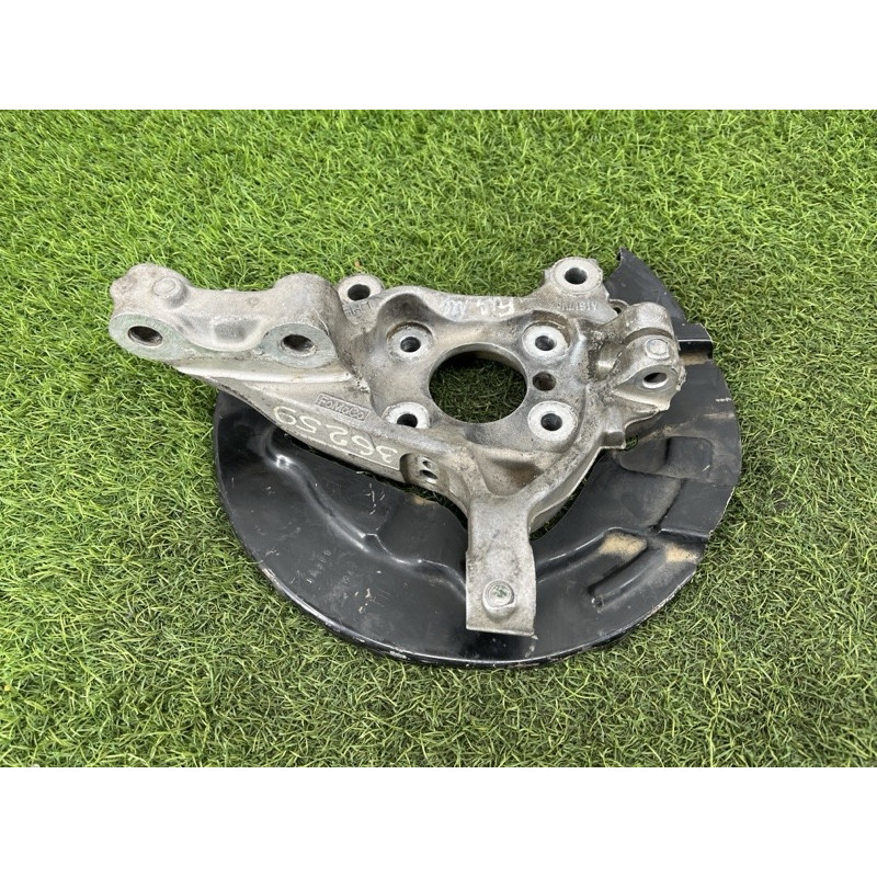 Поворотный кулак (подвеска) Ford Fusion MK5 dg9c3k171a