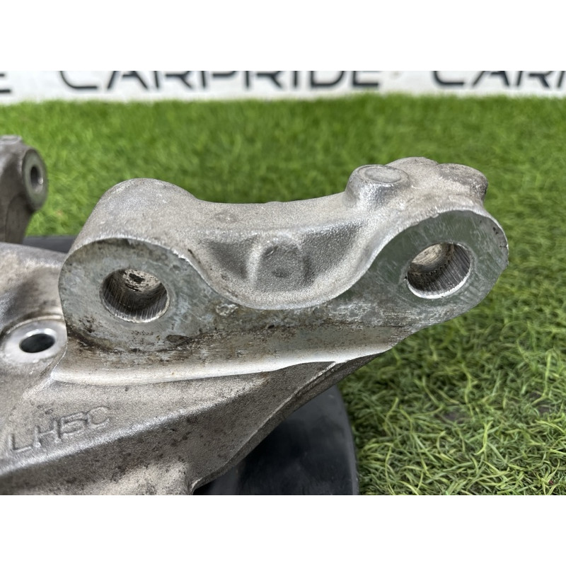 Поворотный кулак (подвеска) Ford Fusion MK5 dg9c3k171a