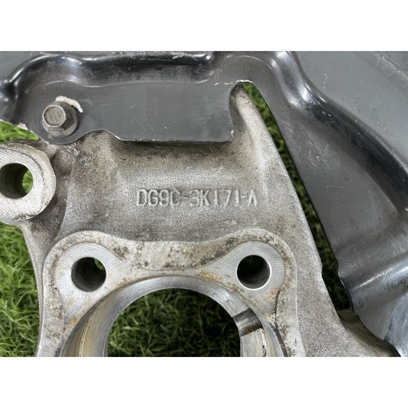 Поворотный кулак (подвеска) Ford Fusion MK5 dg9c3k171a
