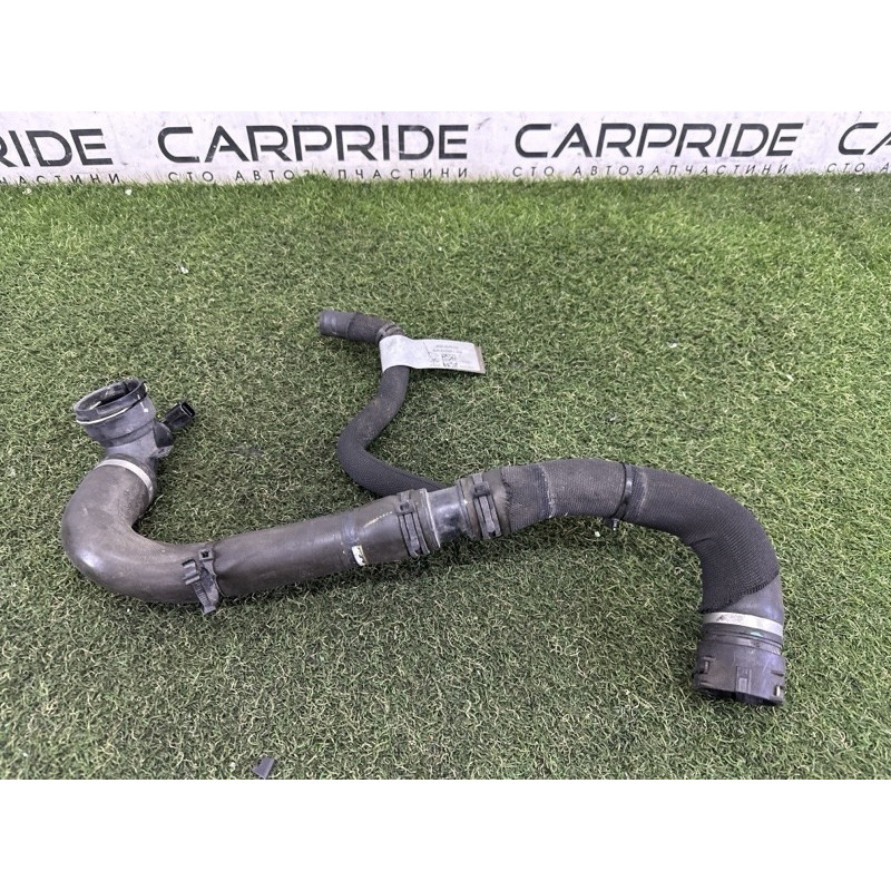 Патрубок (система охлаждения) LAND ROVER Range Rover Velar L560 2018 2.0 LR106272