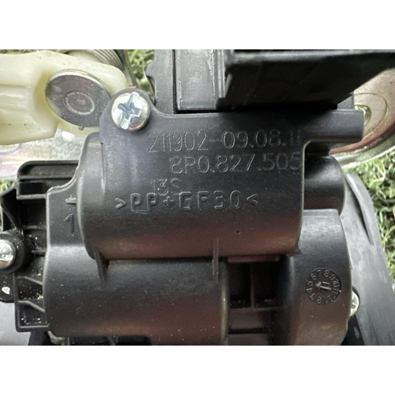 Замок багажника (кузов и элементы) AUDI Q5 8R 2012 3.2 8R0827505
