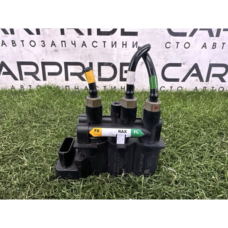 Блок клапанов подвески (электрика / блоки управления) LAND ROVER RANGE ROVER Sport L494 2014 5.0 LR037081