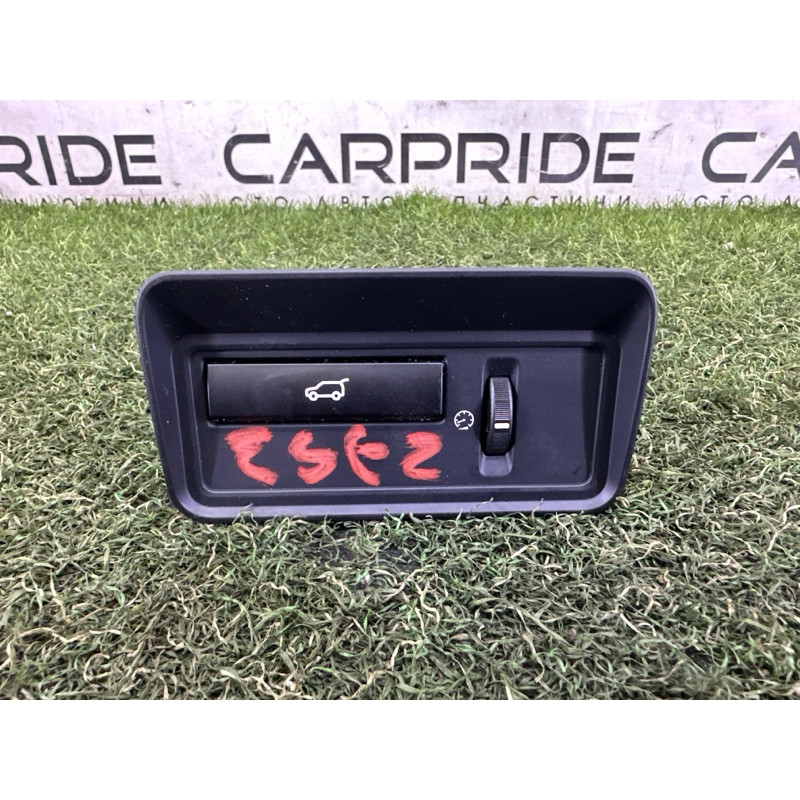 Кнопка открывания крышки багажника (электрика / кнопки) LAND ROVER RANGE ROVER Sport L494 2014 5.0 LR038676