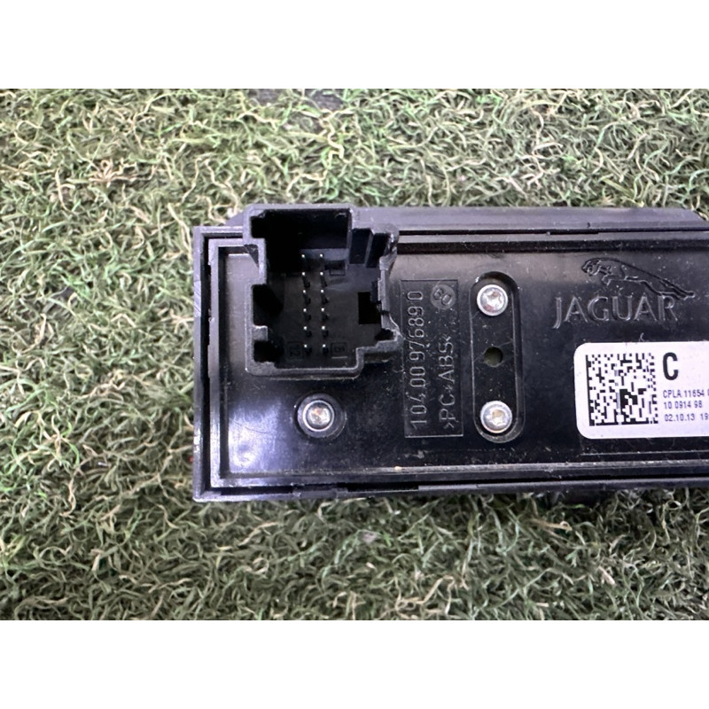 Кнопка открывания крышки багажника (электрика / кнопки) LAND ROVER RANGE ROVER Sport L494 2014 5.0 LR038676